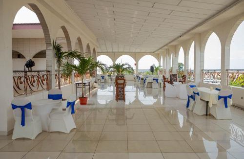 Libreville Hotel | Hotel Hibiscus Louis