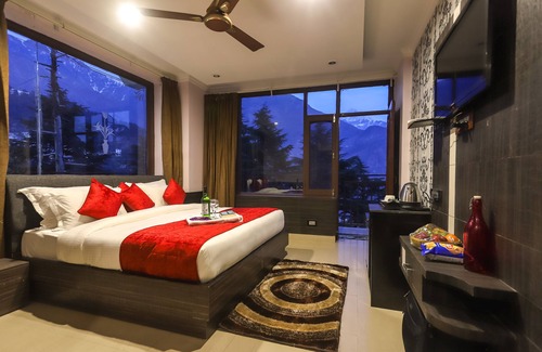 Dharamshala Hotel | Hotel Holiday Hill