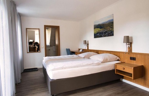 Meschede Hotel | Hotel Holländer Hof