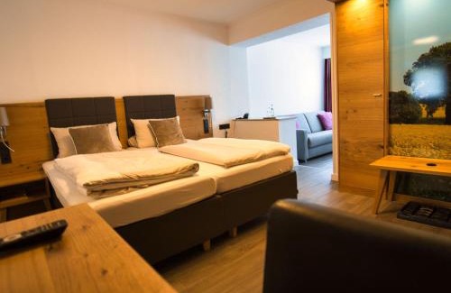 Meschede Hotel | Hotel Holländer Hof