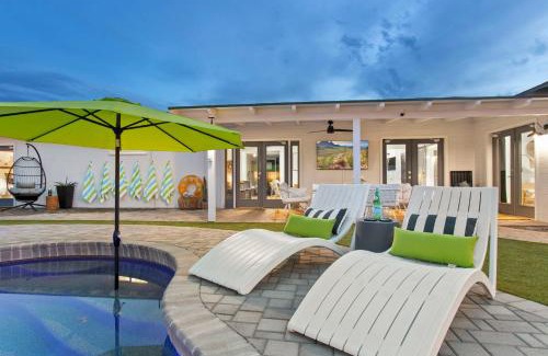 Camelback Shadows Casa | Hotel Homes - The Camelback Manor