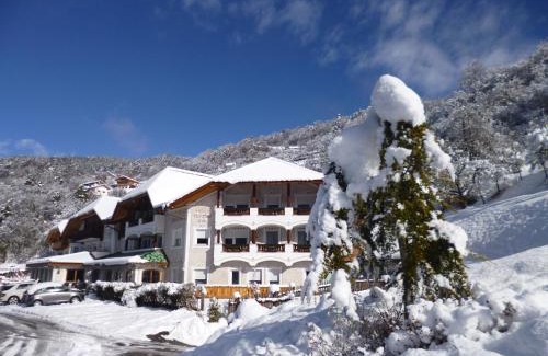 Lajen Hotel | Hotel Hubertusstube