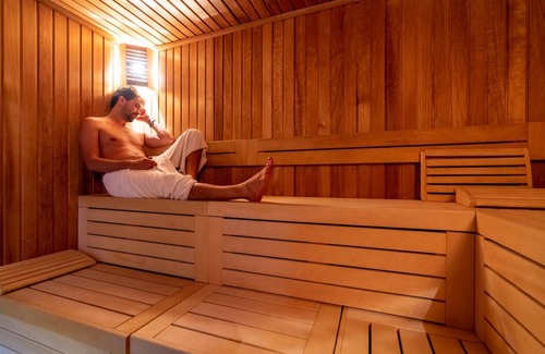 Suhl Hotel | Hotel ∙ HVD Grand Hotel Suhl Double room/2 addl. beds, shower/wc (Superior, max. 2 adults 2