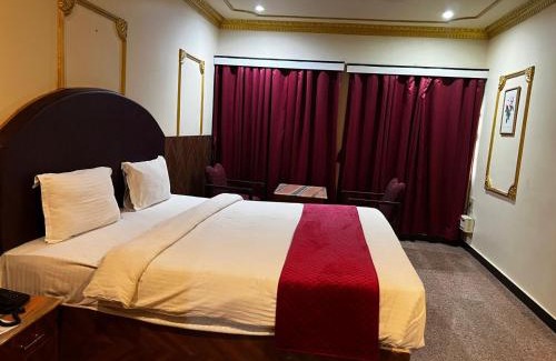 Somajiguda Hotel | Hotel I K London Residency
