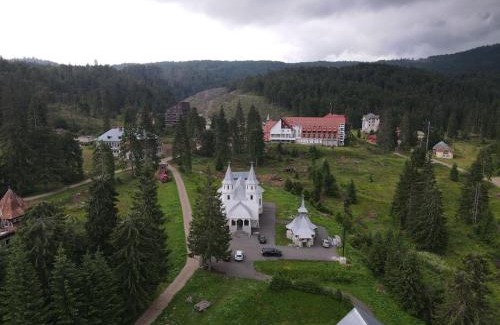 Budureasa Hotel | Hotel Iadolina
