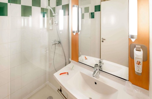 Vannes Hotel | Hotel ibis Vannes