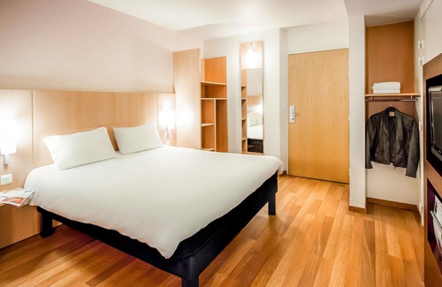 Vannes Hotel | Hotel ibis Vannes