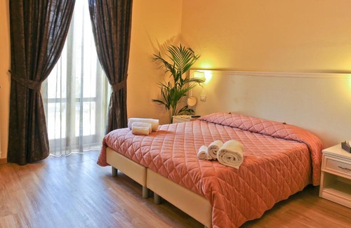 Monte San Savino Hotel | Hotel Il Monte