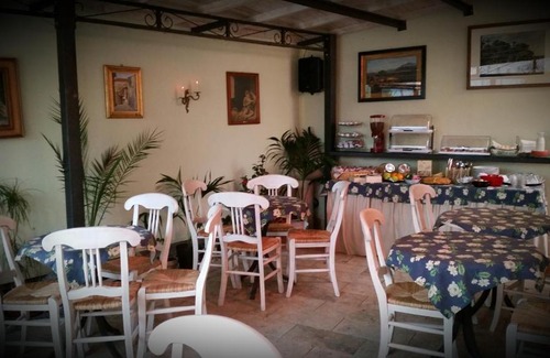 Monte San Savino Hotel | Hotel Il Monte