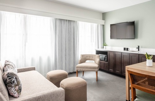 Central West End Hotel | Holiday Inn Express St Louis - Central West End by IHG