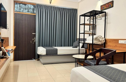 Siliguri Cabina | Hotel Insta 18