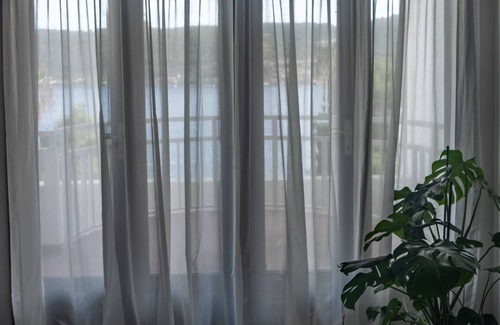 Vis Casa | Hotel Issa - Double Room Sea View 12