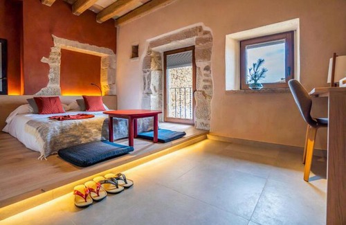 Lladurs Hotel | Hotel japonès Puigpinós