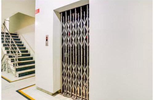 Ujjain Hotel | HOTEL JERONE PALACE GUEST HOUSE Near Temple