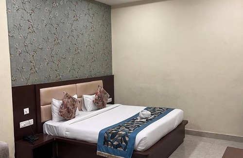Etmadpur Hotel | Hotel Jodha The Great Kuberpur