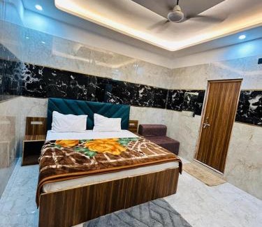 Ayodhya Casa | Hotel Jyoti Stay Inn 10 Min to Ram Tample