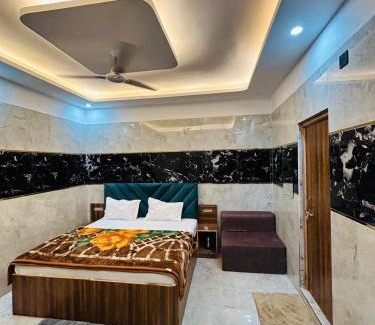 Ayodhya Casa | Hotel Jyoti Stay Inn 10 Min to Ram Tample