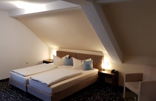 Ebersberg District Hotel | Hotel Königer