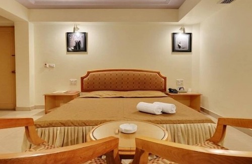 Sindhi Camp Hotel | Hotel Kanchandeep