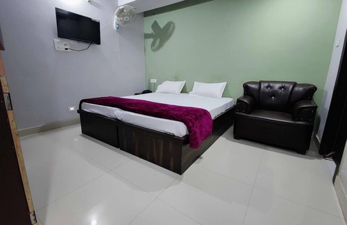 Madhubani Hotel | Hotel Kanha Shyam Madhubani