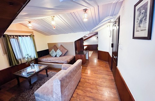 Shimla Hotel | Hotel Kapil