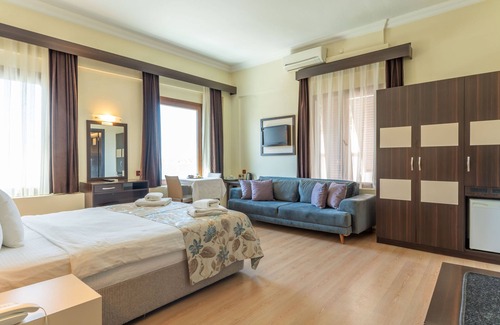 Foca Hotel | Hotel Karacam