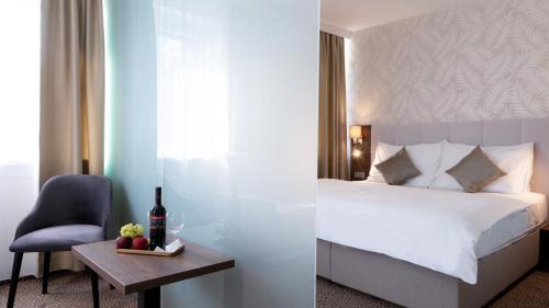 Lanskroun Casa | Hotel Karolina