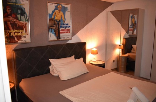 Floersheim Hotel | Hotel Karthaeuser Hof