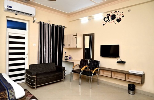 Varanasi Casa | Hotel KB Palace