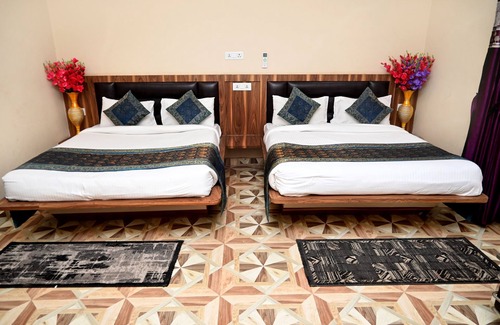 Varanasi Casa | Hotel KB Palace