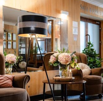 Wrzesnia Hotel | Hotel Kosmowski