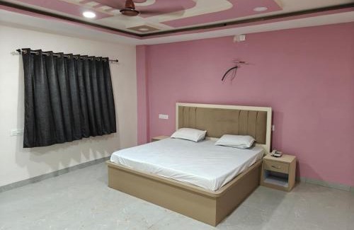 Satna Hotel | HOTEL KRISHNAM By TruStay