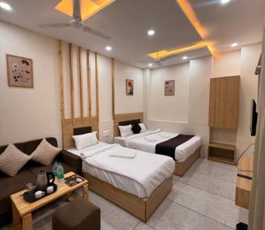 Ujjain Hotel | Hotel Kusum Kunj
