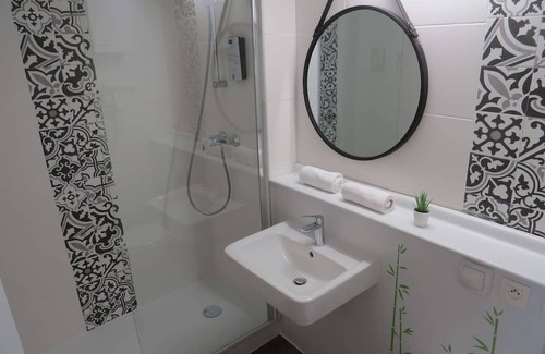 Avignon Hotel | Hotel Kyriad Avignon - Centre Commercial Cap Sud