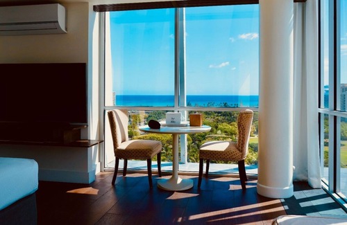 Waikiki Hotel | Hotel La Croix