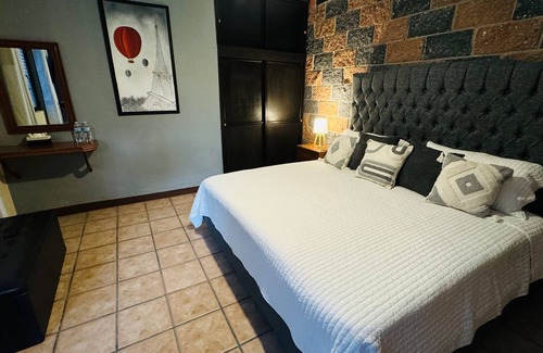 Bernal Hotel | Hotel La Roca