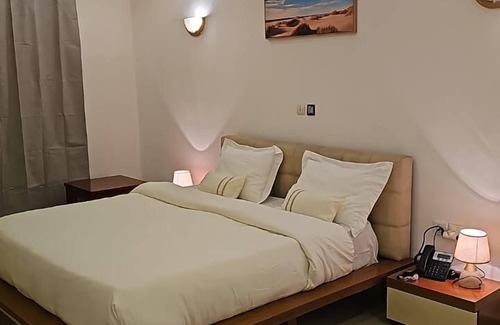 Brazzaville Hotel | Hotel La Roche