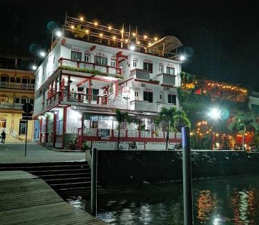 Flores Hotel | Hotel La Union