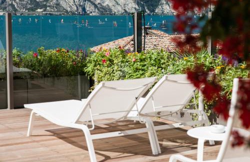 Torbole sul Garda Hotel | Hotel Lago Di Garda