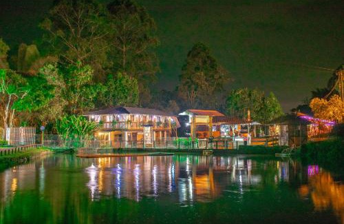 La Estrella Casa | Hotel Lagos de Venecia - Chalet y camping