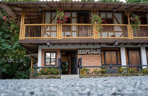 La Estrella Casa | Hotel Lagos de Venecia - Chalet y camping