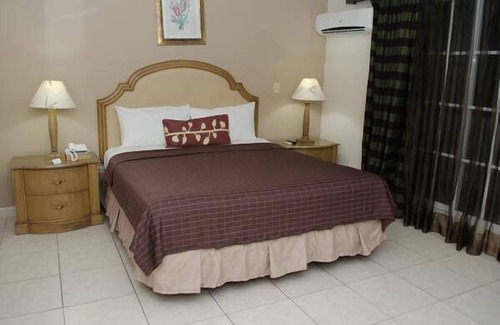 Las Cumbres Hotel | Hotel Las Cumbres & Water Park