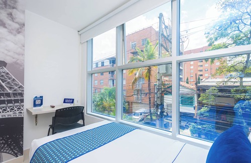 Laureles - Estadio Hotel | Hotel Laureles Plaza