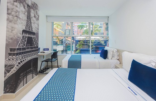 Laureles - Estadio Hotel | Hotel Laureles Plaza