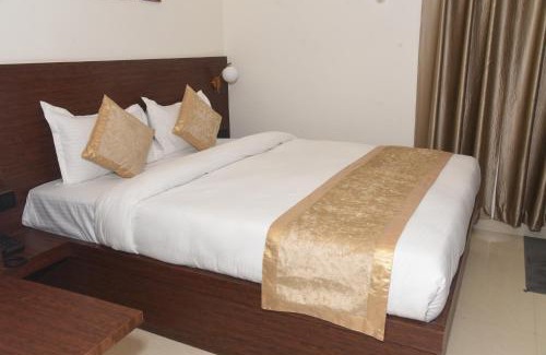 Deoghar Hotel | HOTEL LAWANG SIGNAGE