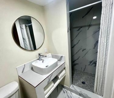 Avenida Revolución Hotel | Hotel León