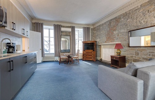 Vieux-Quebec-Cap-Blanc-colline Parlementaire Apartamento | Hotel Le Cavalier - M11