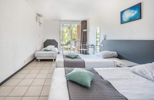 Vallon-Pont-d'Arc Hotel | Hotel Le Clos des Bruyeres