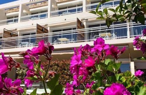 Le Lavandou Hotel | Hotel Le Grand Pavois