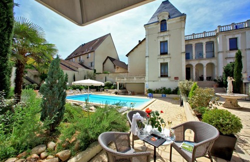 Sarlat-la-Caneda Hotel | Hotel Le Renoir